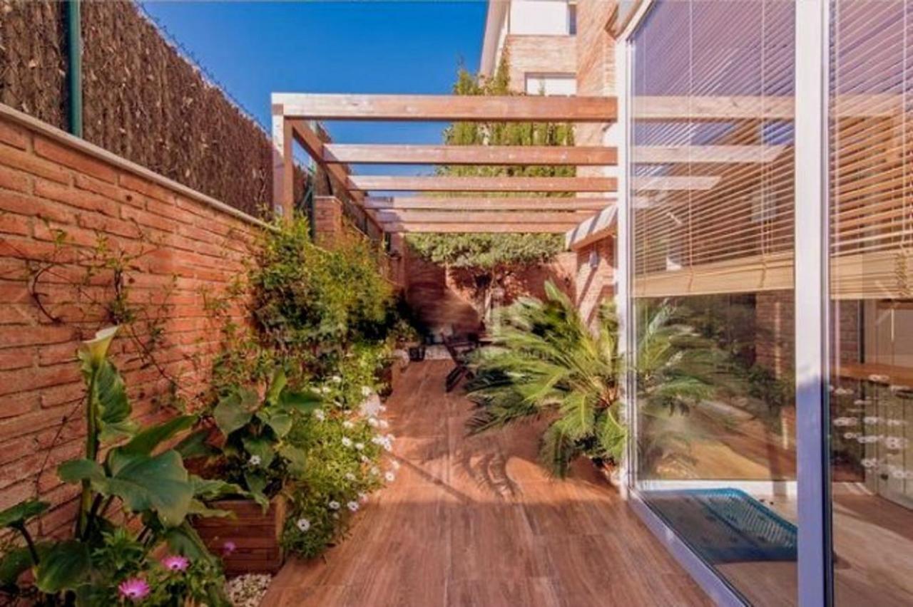 דירות Tiana Bonito Duplex Con Piscina En Barcelona&Playa מראה חיצוני תמונה
